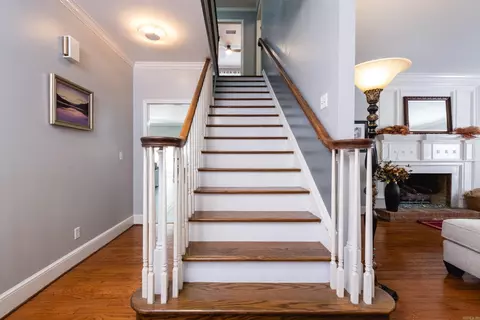 Entry Way - 7401 Rosswood, Pine Bluff, AR 71603 photo 3 of 4
