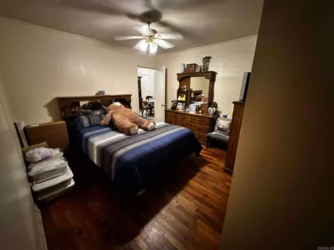 Bedroom - 2212 S Maple St, Pine Bluff, AR 71603 photo 4 of 5