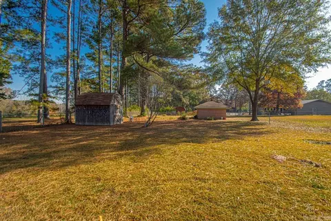 Exterior - 148 Windcrest Dr, Malvern, AR 72104 photo 5 of 14