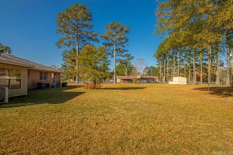 Exterior - 148 Windcrest Dr, Malvern, AR 72104 photo 4 of 14