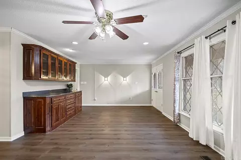 Living - 148 Windcrest Dr, Malvern, AR 72104 photo 4 of 9