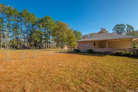 Exterior - 148 Windcrest Dr, Malvern, AR 72104 photo 7 of 14