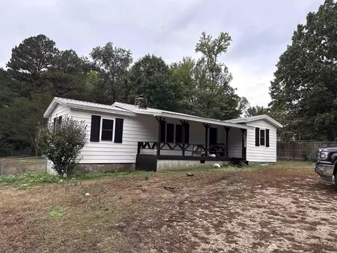 391 Ballard Dr, Benton, AR 72019