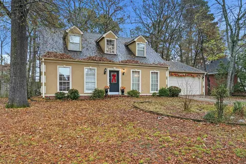 4 Yazoo Cv, Maumelle, AR 72113