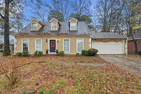 4 Yazoo Cv, Maumelle, AR 72113