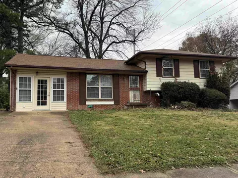 1918 Westwood, Jonesboro, AR 72401