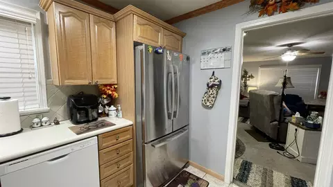 Kitchen - 817 Dalewood, Benton, AR 72015 photo 4 of 4