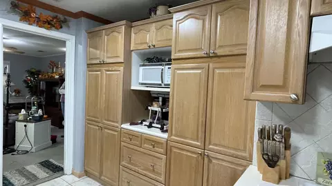 Kitchen - 817 Dalewood, Benton, AR 72015 photo 3 of 4