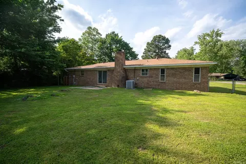 Exterior - 19 Sycamore St, Cabot, AR 72023 photo 3 of 6