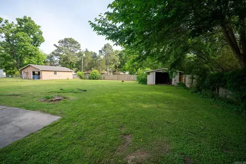 Exterior - 19 Sycamore St, Cabot, AR 72023 photo 4 of 6