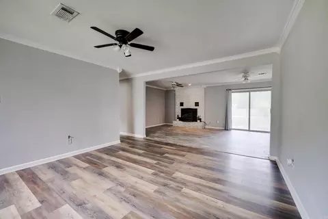 Living - 19 Sycamore St, Cabot, AR 72023 photo 5 of 12