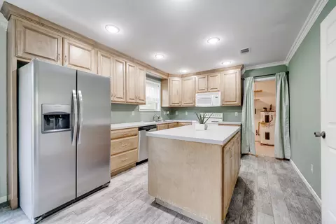 Kitchen - 19 Sycamore St, Cabot, AR 72023 photo 1 of 4