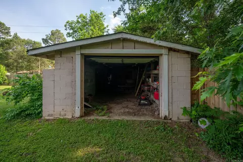 Exterior - 19 Sycamore St, Cabot, AR 72023 photo 5 of 6