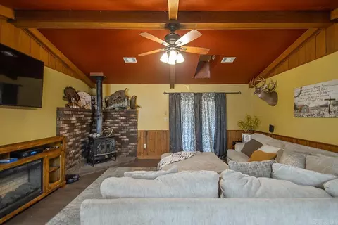 Living - 226 Clovis Rd, Malvern, AR 72104 photo 1 of 2