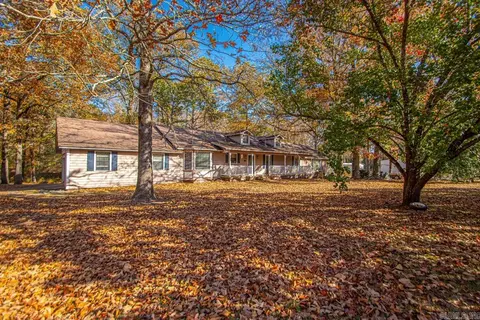 Exterior - 226 Clovis Rd, Malvern, AR 72104 photo 3 of 9