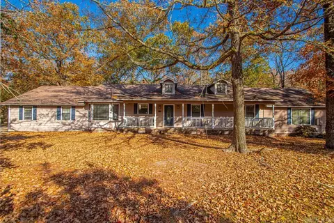 Exterior - 226 Clovis Rd, Malvern, AR 72104 photo 4 of 9