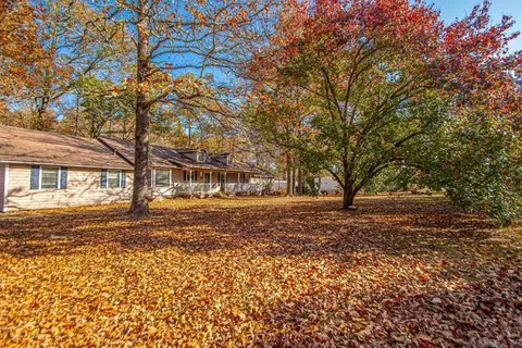 Exterior - 226 Clovis Rd, Malvern, AR 72104 photo 2 of 9