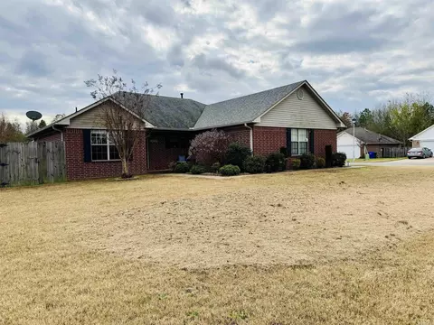 1605 Duke St, Conway, AR 72032 photo 1