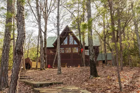 194 Lake Point Dr, Quitman, AR 72131