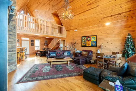 Living - 194 Lake Point Dr, Quitman, AR 72131 photo 4 of 7