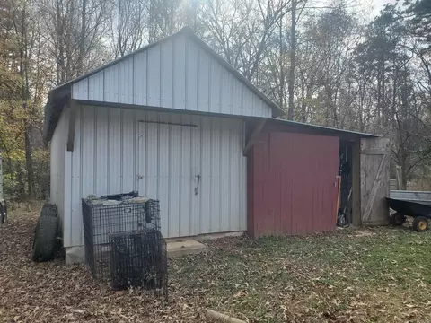 Exterior - 19 Bradshaw Ln, Norman, AR 71960 photo 9 of 19