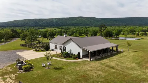 6014 Hwy 8 W, Mena, AR 71953