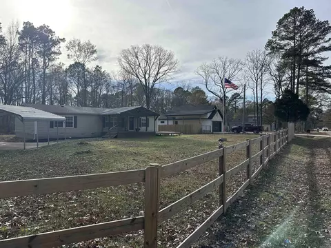 405 Latimer Dr, Benton, AR 72015
