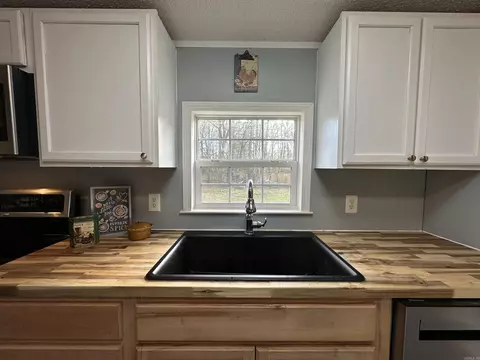 405 Latimer Dr, Benton, AR 72015 photo 10