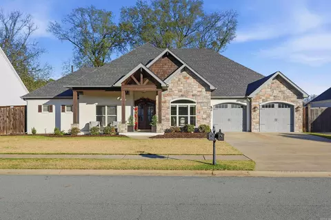1690 Winterbrook Dr, Conway, AR 72034 photo 1