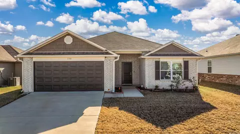130 Jo Park Ln, Maumelle, AR 72113