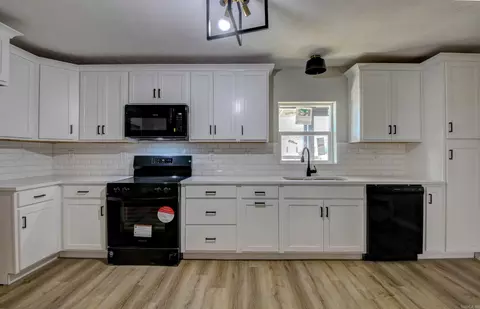 Kitchen - 204 N Apple, Beebe, AR 72012 photo 2 of 2