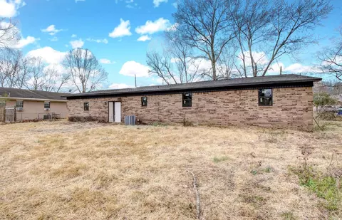 Exterior - 204 N Apple, Beebe, AR 72012 photo 8 of 8
