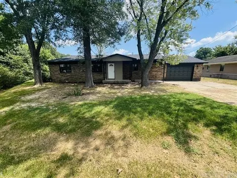 Other - 204 N Apple, Beebe, AR 72012 photo 1 of 12
