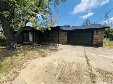 Exterior - 204 N Apple, Beebe, AR 72012 photo 5 of 8