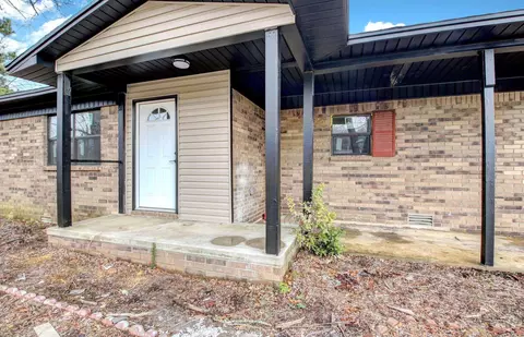 Exterior - 204 N Apple, Beebe, AR 72012 photo 6 of 8