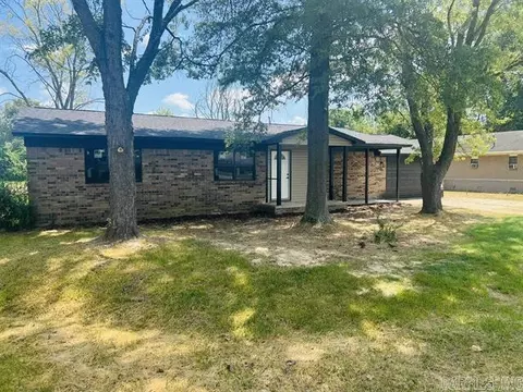 Exterior - 204 N Apple, Beebe, AR 72012 photo 2 of 8