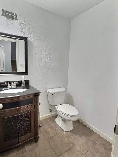 Bath - 12 Daytona Dr, Cabot, AR 72023 photo 1 of 3