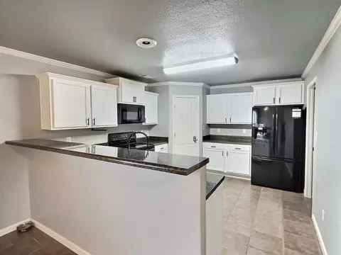 Kitchen - 12 Daytona Dr, Cabot, AR 72023 photo 1 of 3