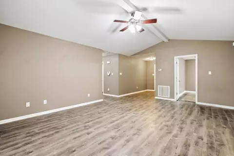 219 Iris St, Haskell, AR 72015 photo 5