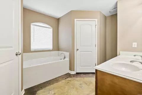 219 Iris St, Haskell, AR 72015 photo 18