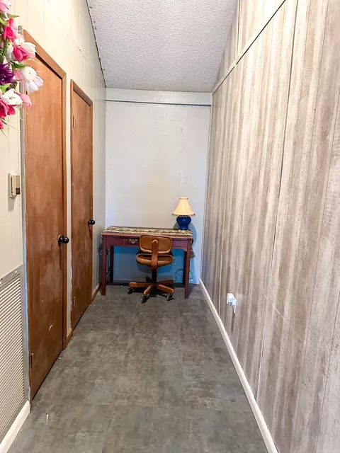 Entry Way - 4149 Henderson Rd, Clinton, AR 72031 photo 5 of 6