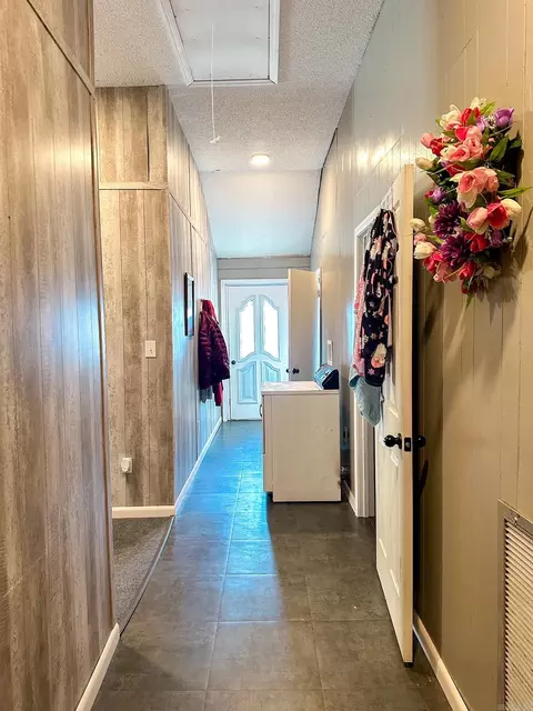 Entry Way - 4149 Henderson Rd, Clinton, AR 72031 photo 6 of 6
