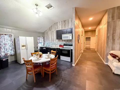 Entry Way - 4149 Henderson Rd, Clinton, AR 72031 photo 1 of 6