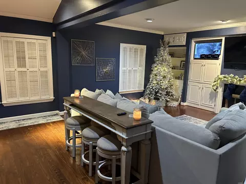 Living - 4703 S Beech, Pine Bluff, AR 71603 photo 1 of 3