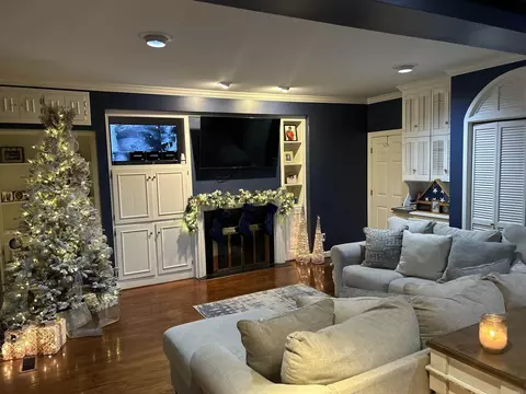Living - 4703 S Beech, Pine Bluff, AR 71603 photo 3 of 3