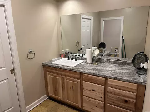 Bath - 4703 S Beech, Pine Bluff, AR 71603 photo 1 of 1