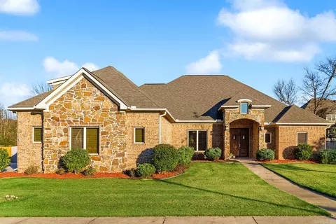 9012 Naples Cv, Benton, AR 72019 photo 1