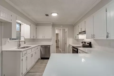Kitchen - 4 Beechwood Dr, Cabot, AR 72023 photo 1 of 1