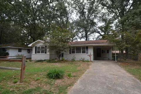 5709 Windamere Dr, Little Rock, AR 72209