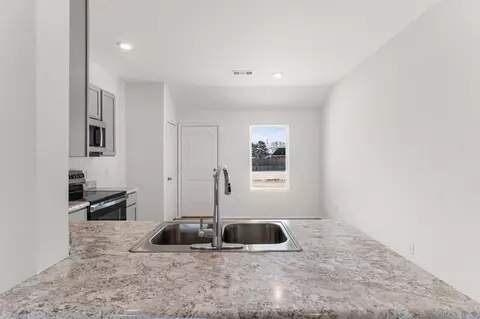 Kitchen - 141 Jasmine Ct, Beebe, AR 72012 photo 1 of 4